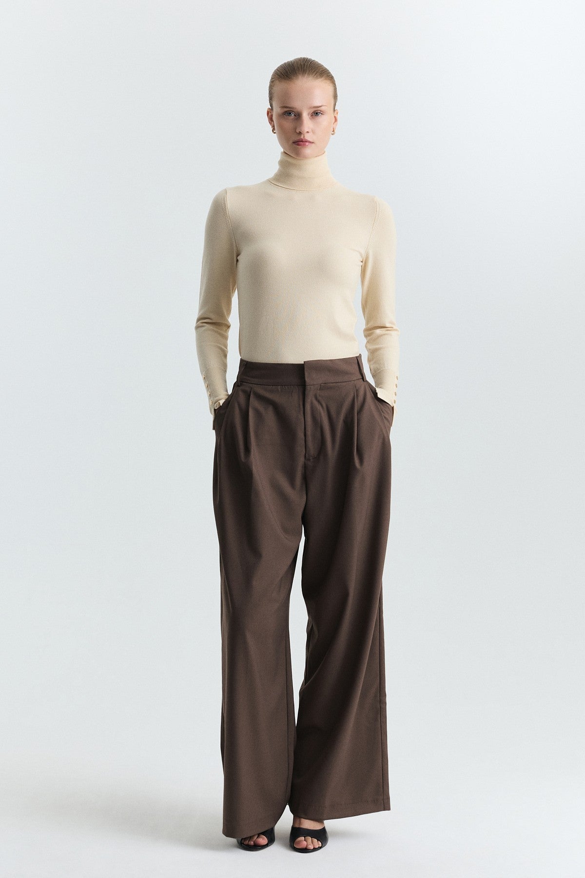 Basic Crew-Neck Sweater