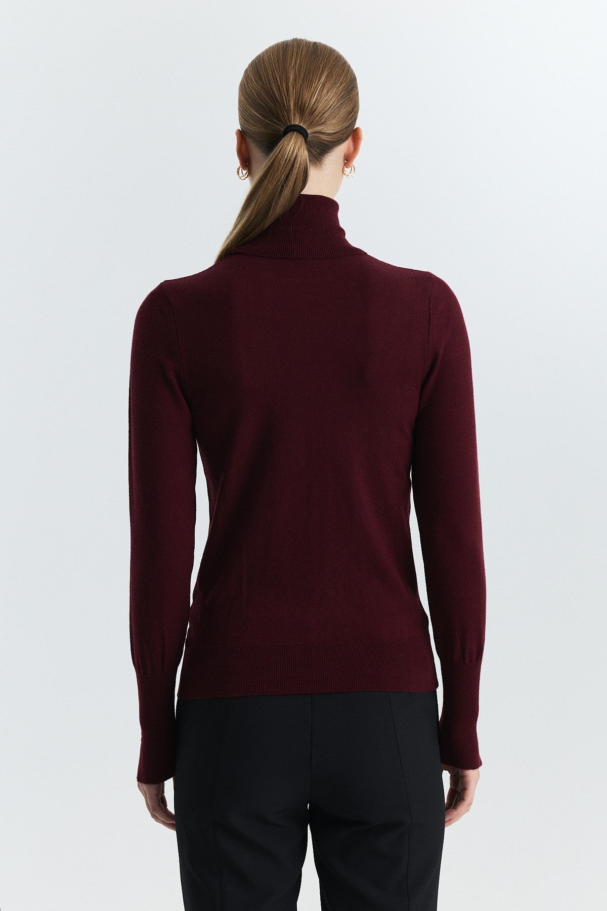 Basic Crew-Neck Sweater