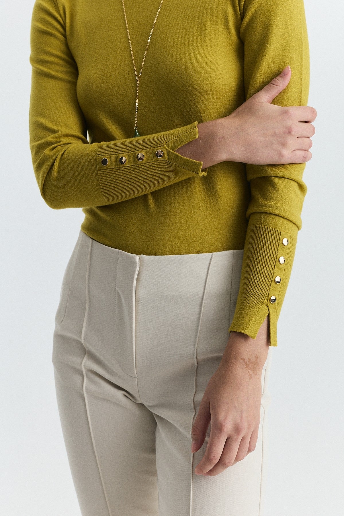 Basic Solid-Color Knit Sweater