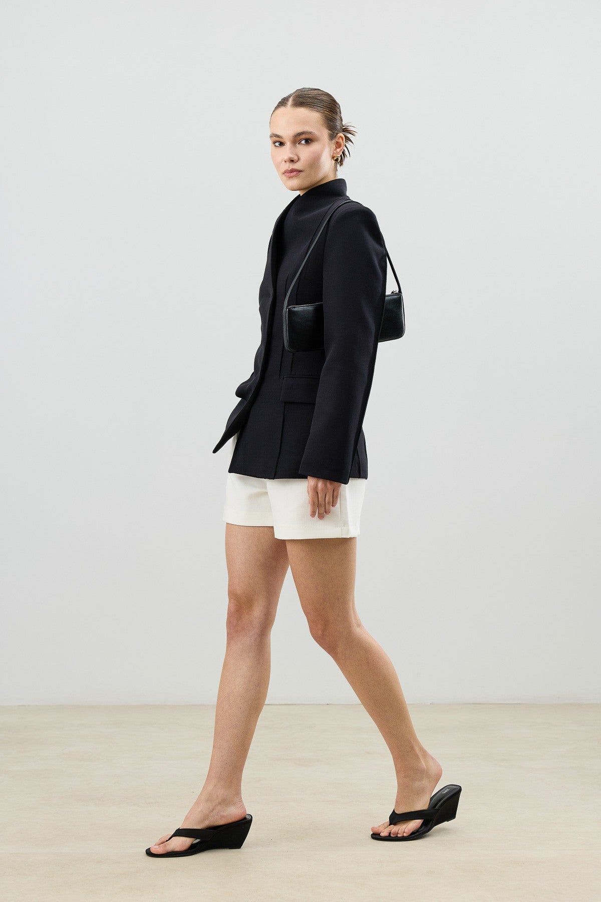 Antioch Fitted Women's Blazer Jacket