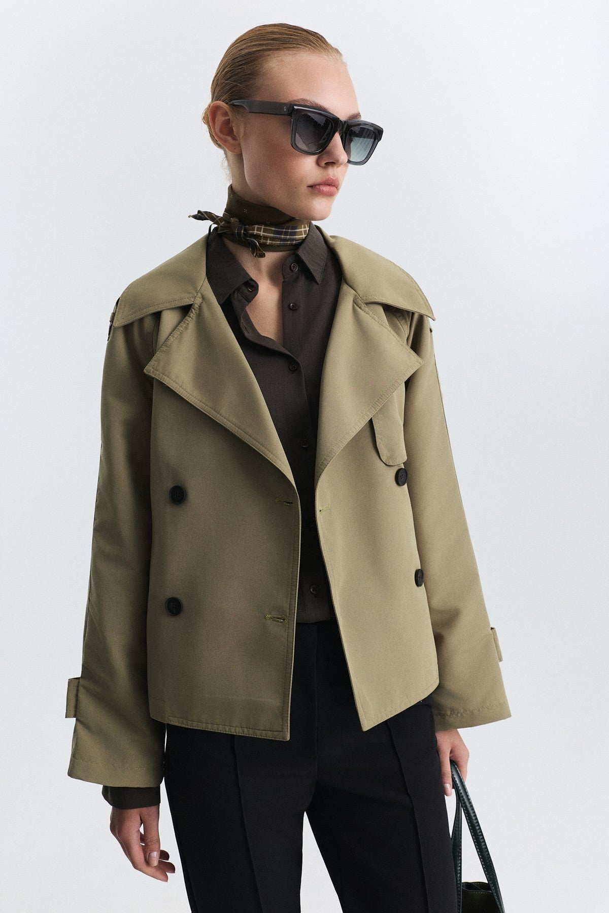 Short Trench Coat with Belt BA26Y517
