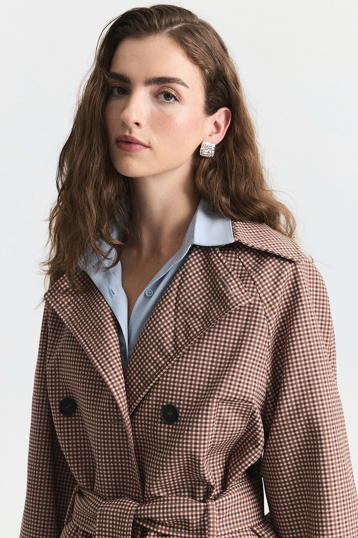 Short Trench Coat with a Checkered Pattern and a Belt