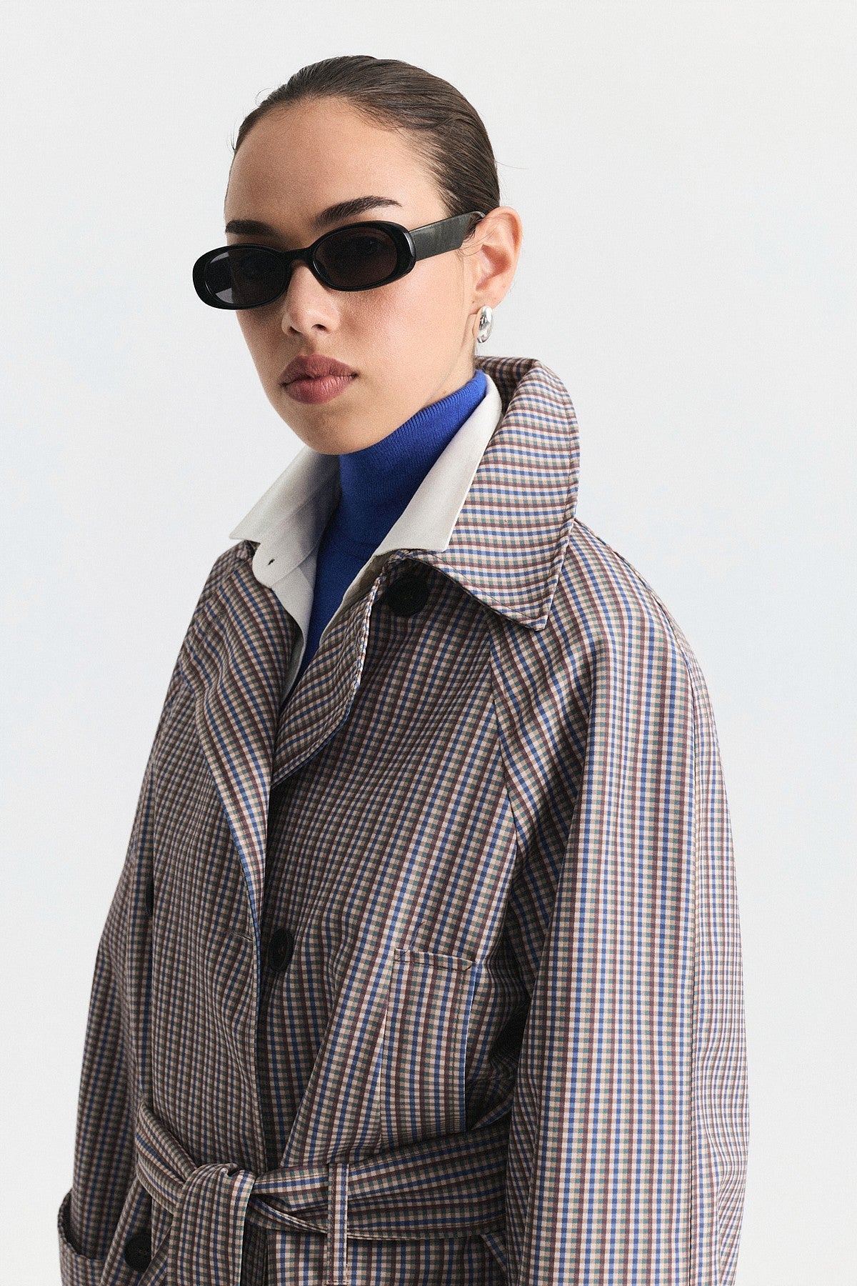 Short Trench Coat with a Checkered Pattern and a Belt