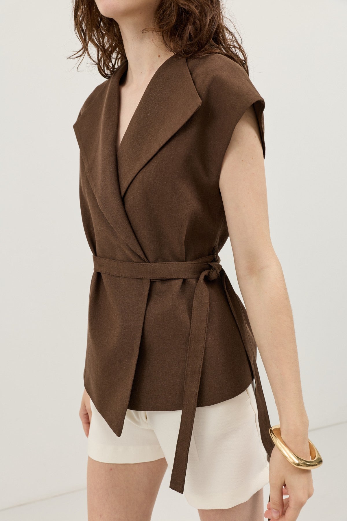 Antioch Women's Vest with Lace Trim and a Linen Blend