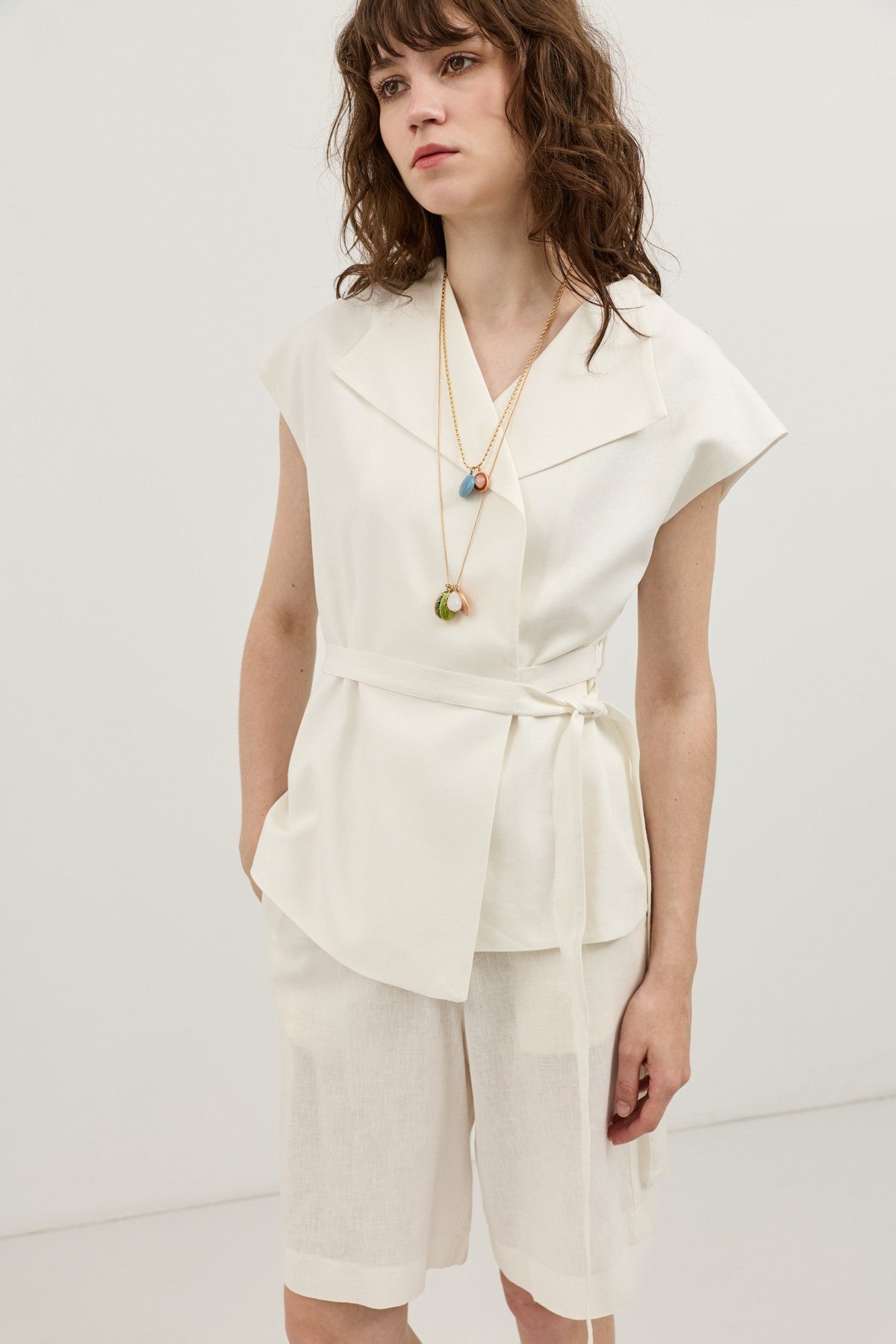 Antioch Women's Vest with Lace Trim and a Linen Blend