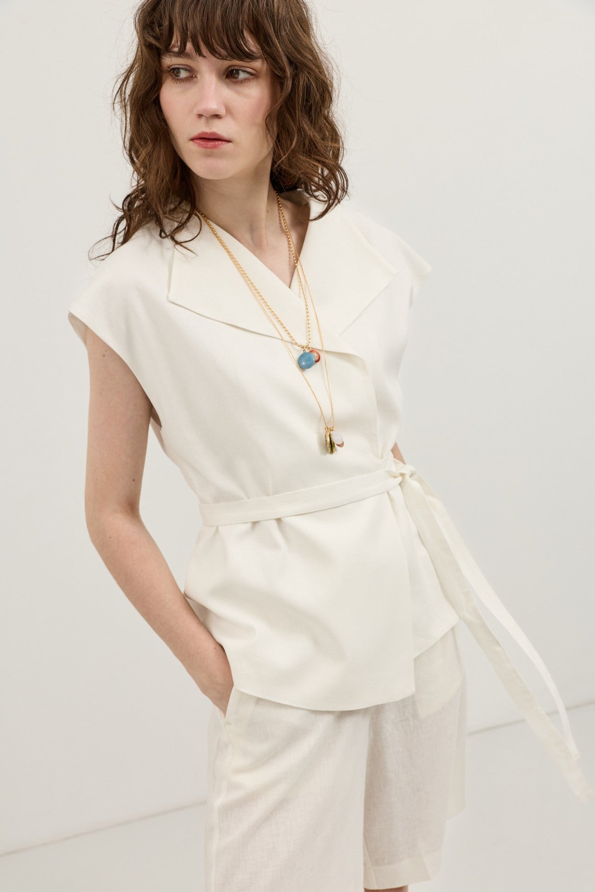 Antioch Women's Vest with Lace Trim and a Linen Blend