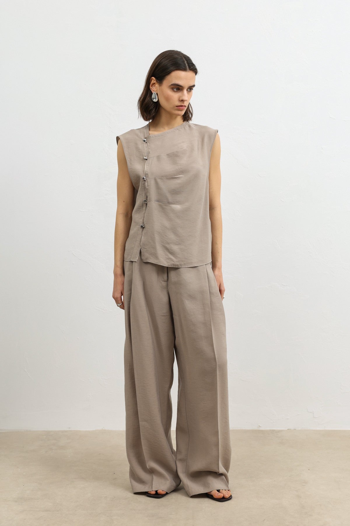 Antioch Women's Button-Down Top with Lyocell Blend