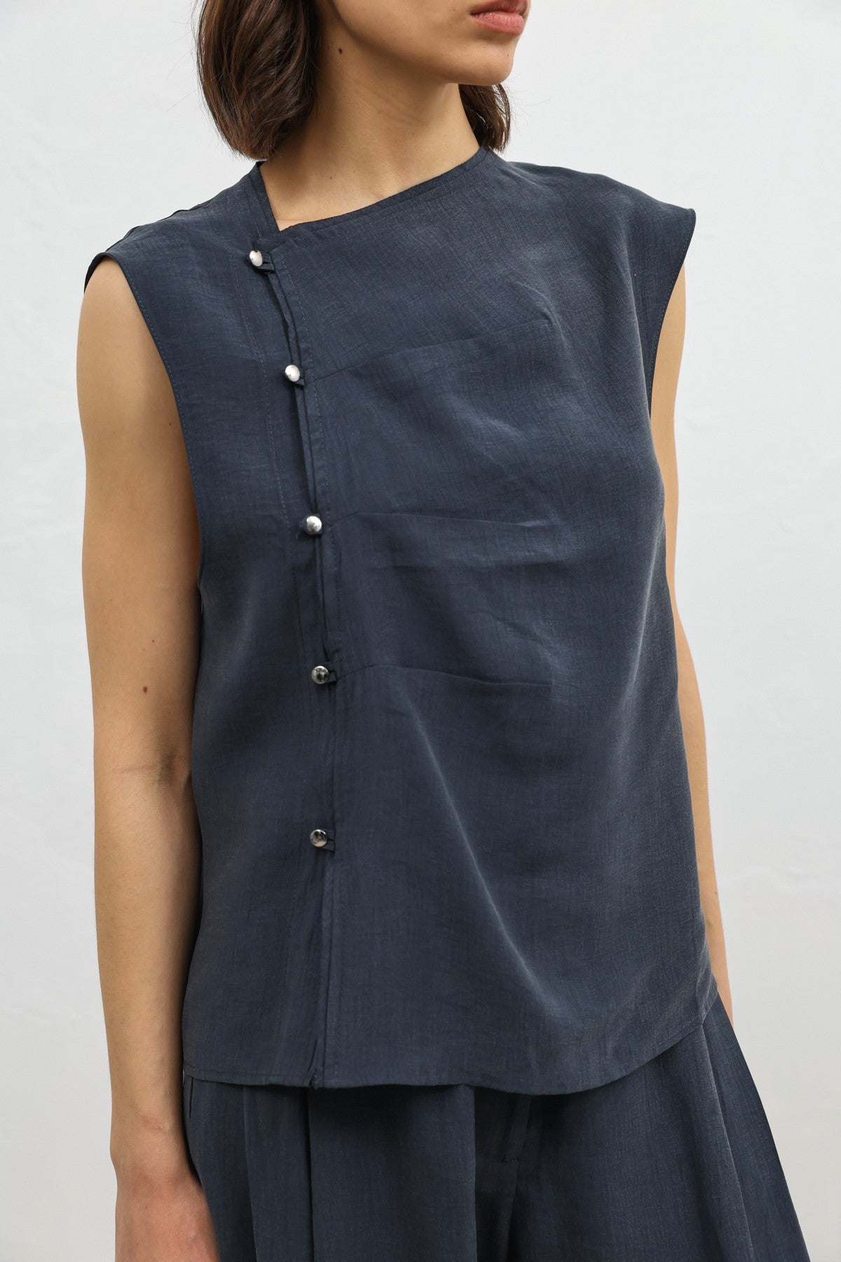 Antioch Women's Button-Down Top with Lyocell Blend