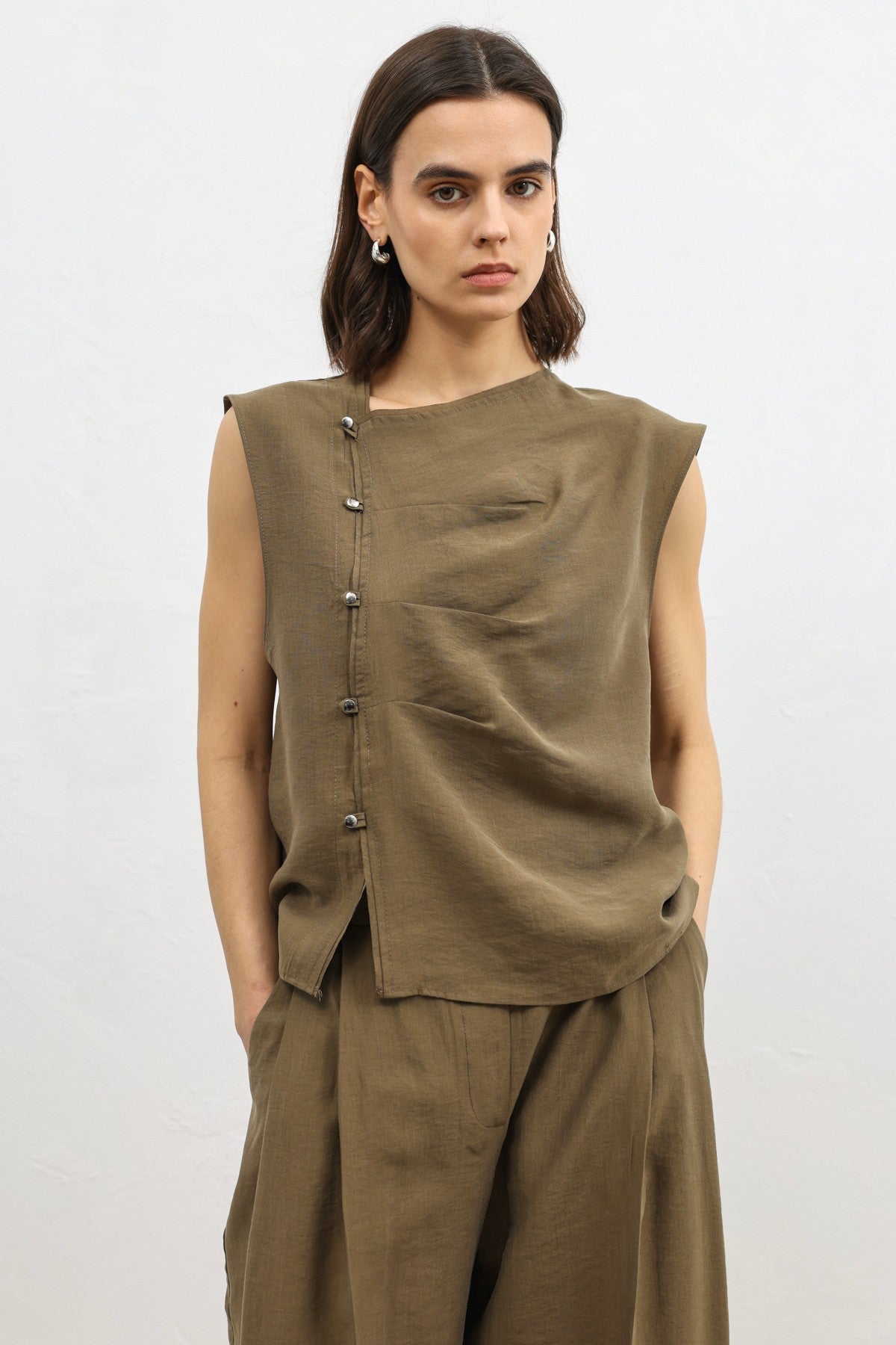 Antioch Women's Button-Down Top with Lyocell Blend