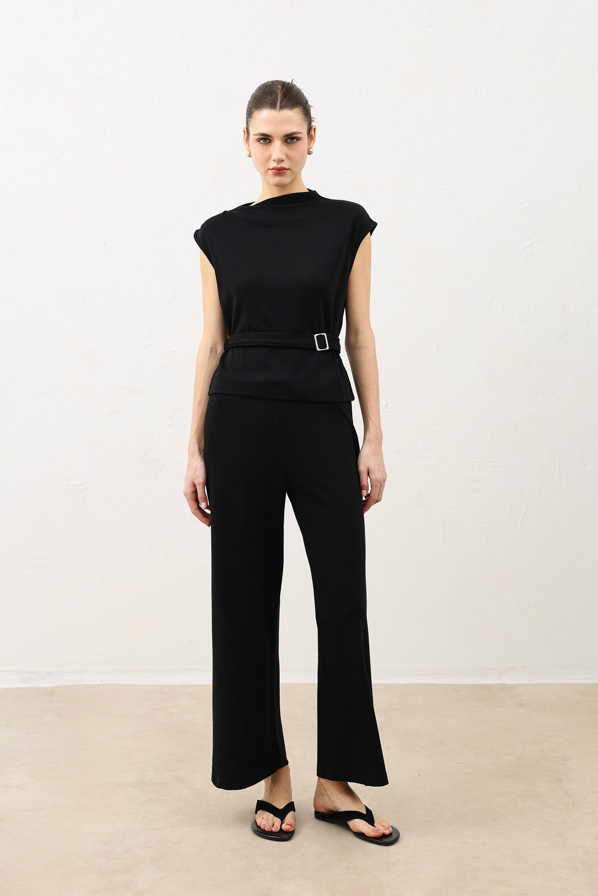 Antioch Kemer Women's Suit Set (Detailed)