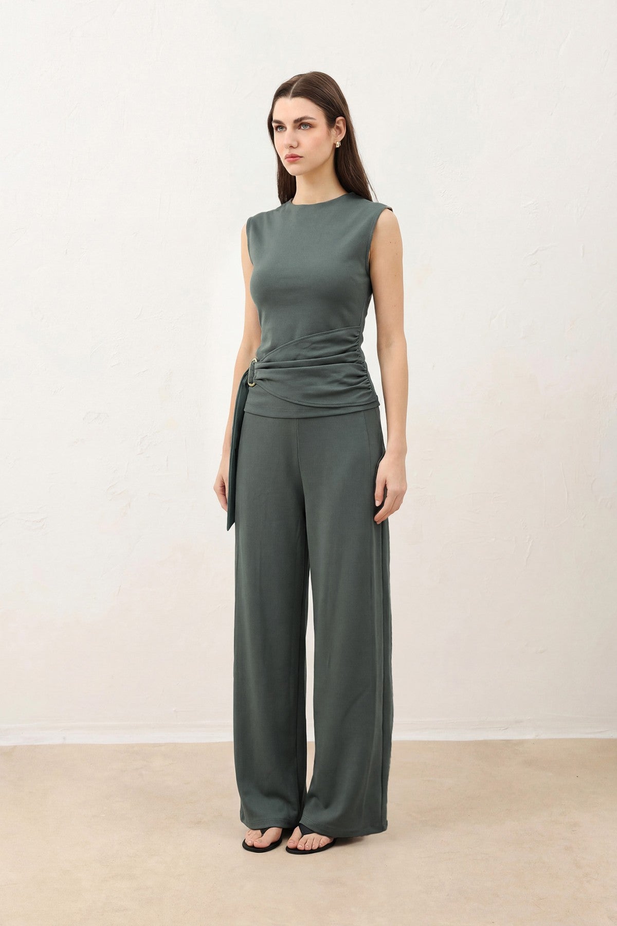 Antioch Toka Women's Set with Detailed Design