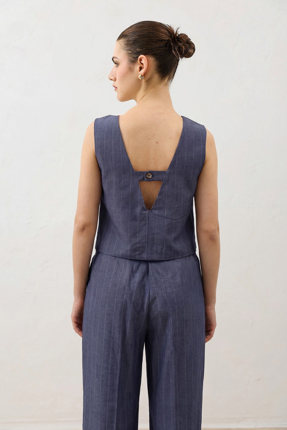 Women's Striped Suit with Linen Blend