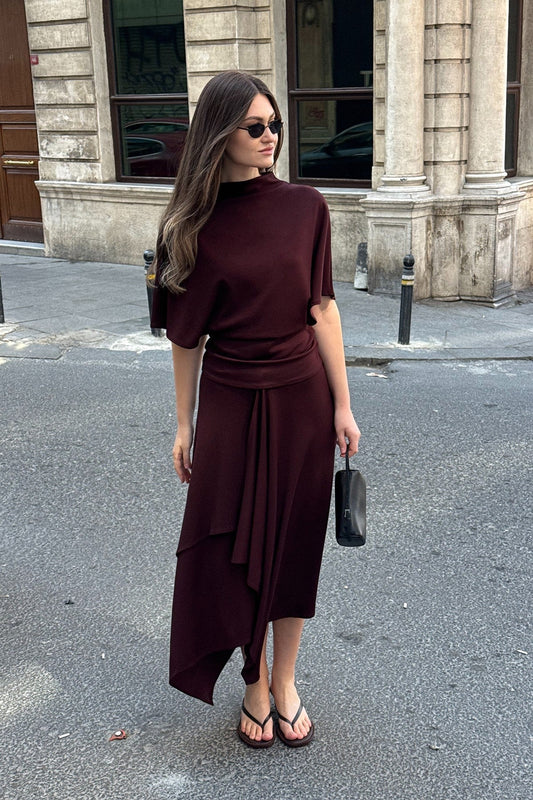 Antioch Voluminous Skirt and Blouse Women's Set