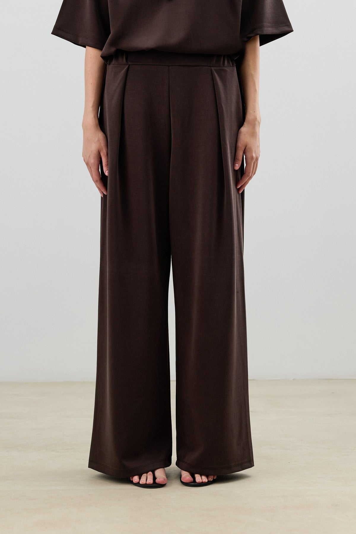 Antioch Modal-Blend T-Shirt and Pants Set for Women