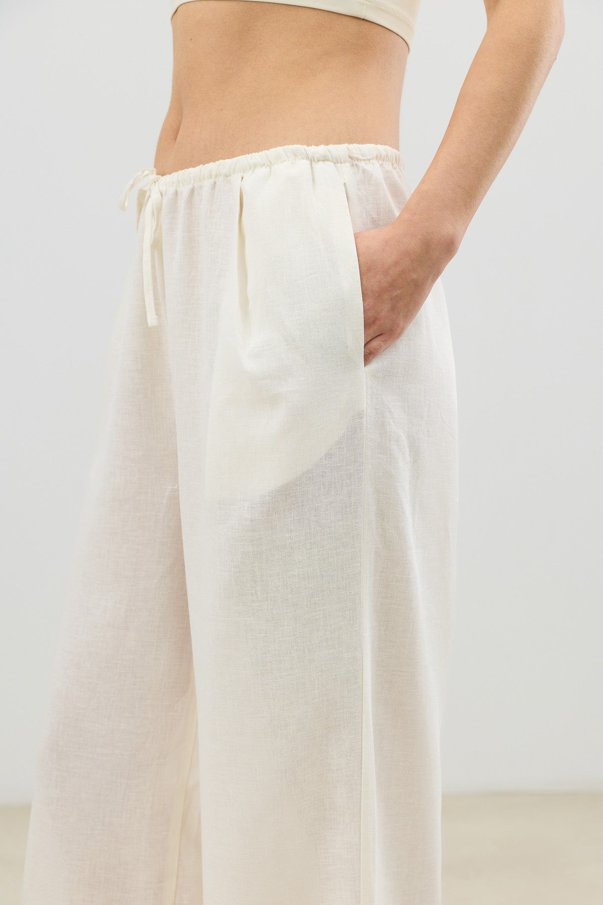 Antioch Linen-Blend Women's Shirt and Pants Set
