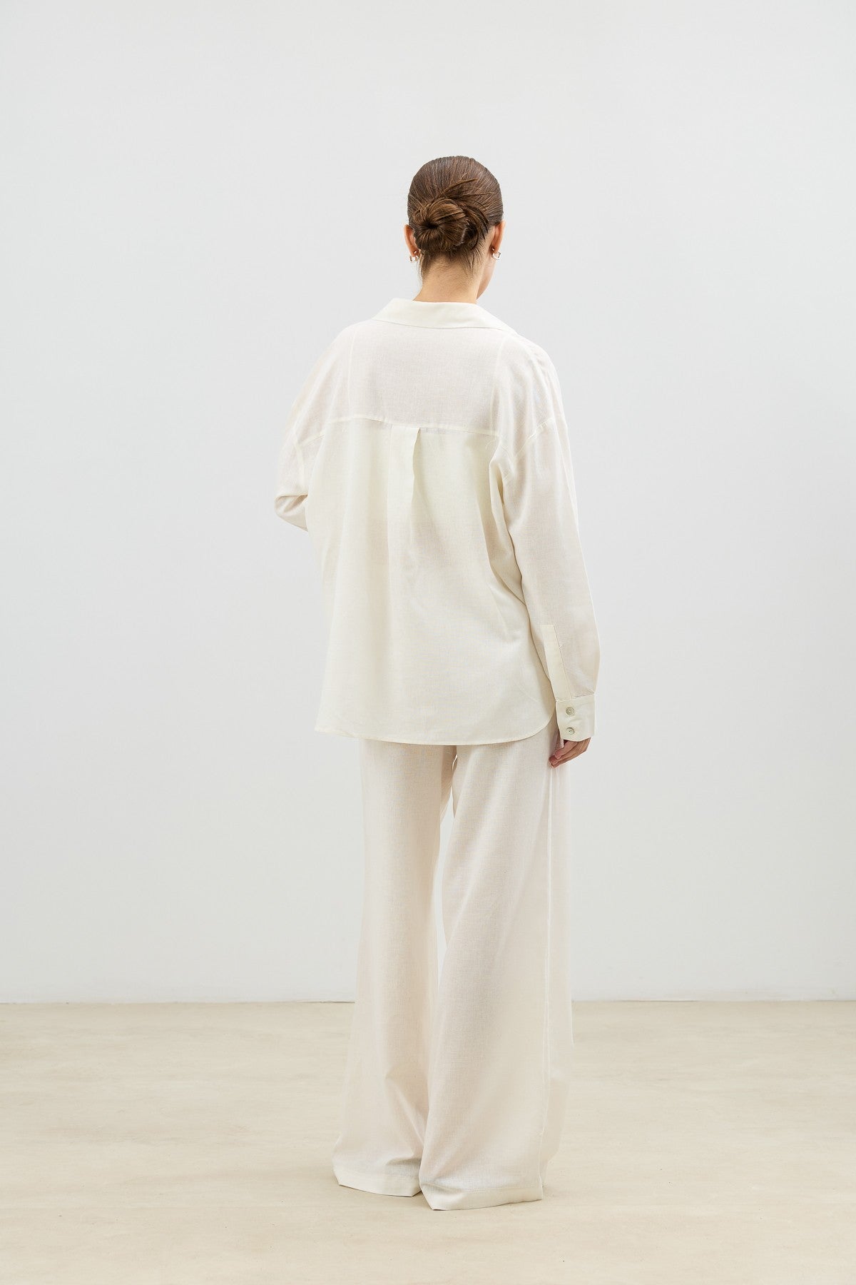 Antioch Linen-Blend Women's Shirt and Pants Set