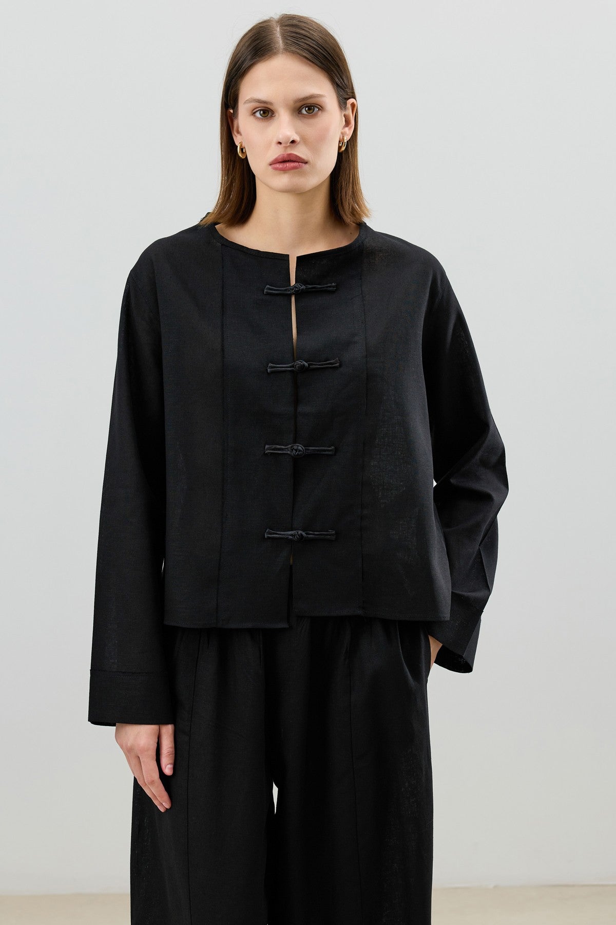 Women's Suit with Embellished Buttons in a Linen Blend